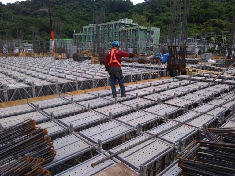 Read more about the article Save More with plastic shuttering for concrete price near me – 3 Quick & Affordable Options